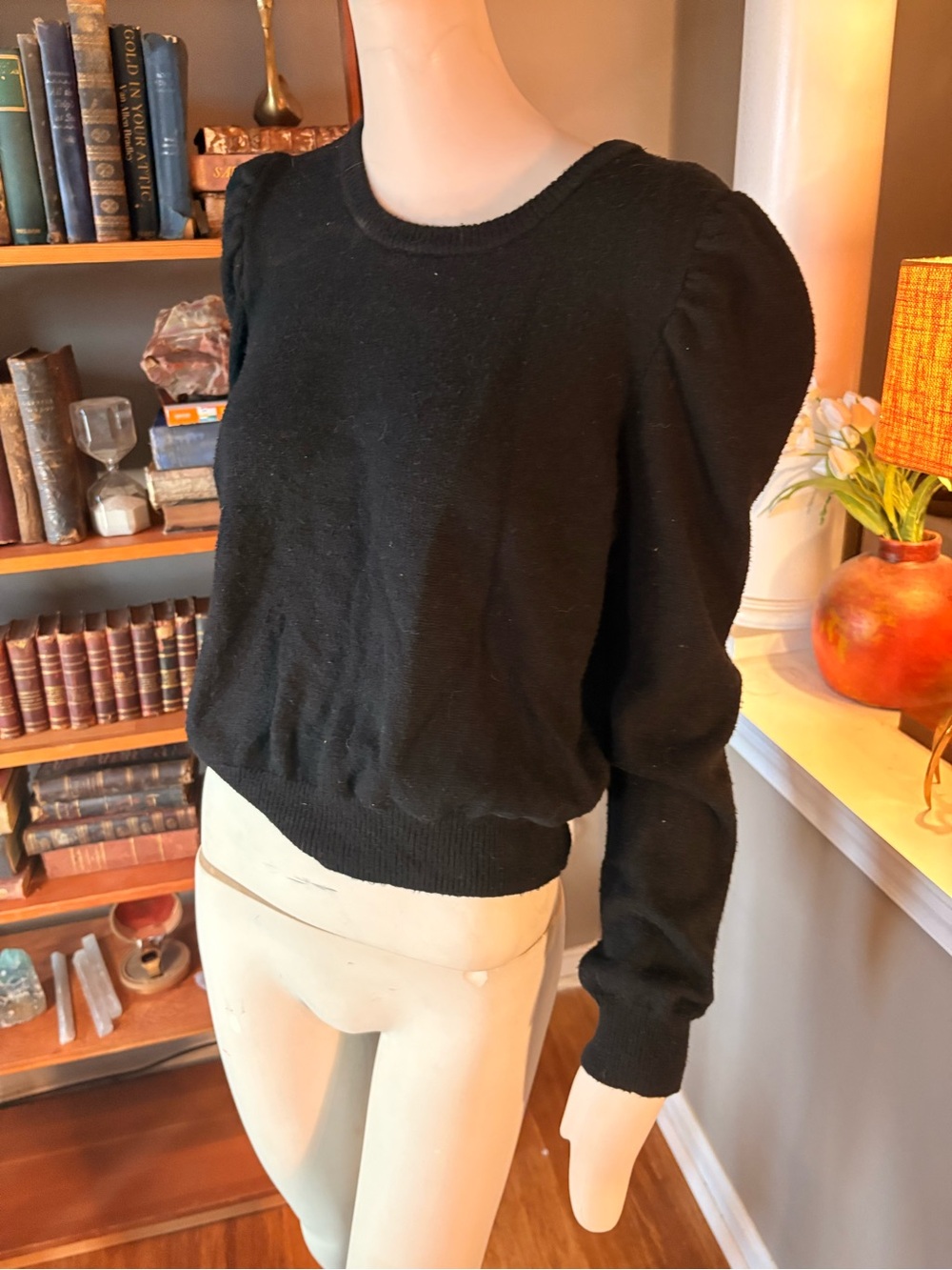 Pink Rose Black Puff-Sleeve Crewneck Sweater SIZE UNKNOWN